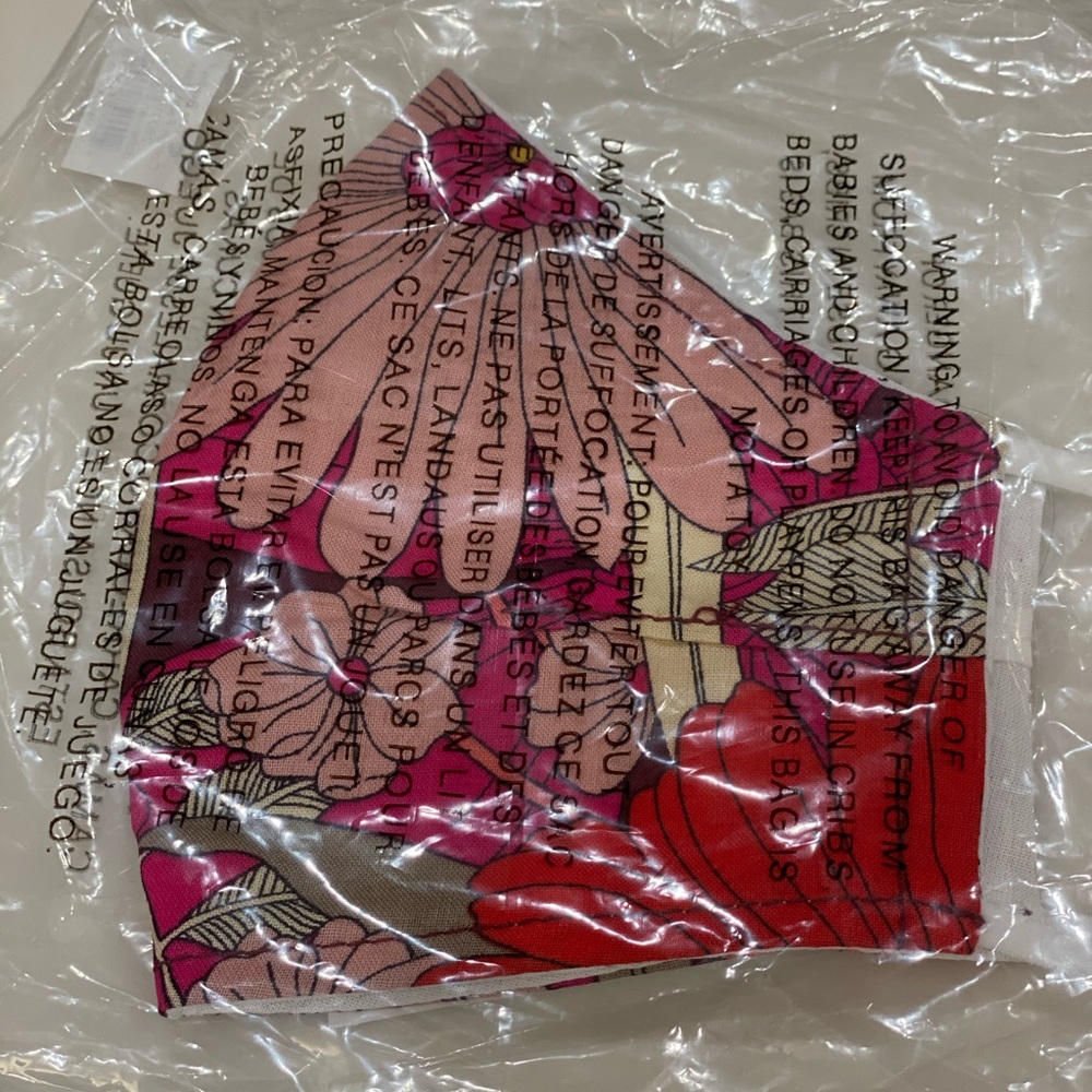 NWT Vera Bradley cotton mask